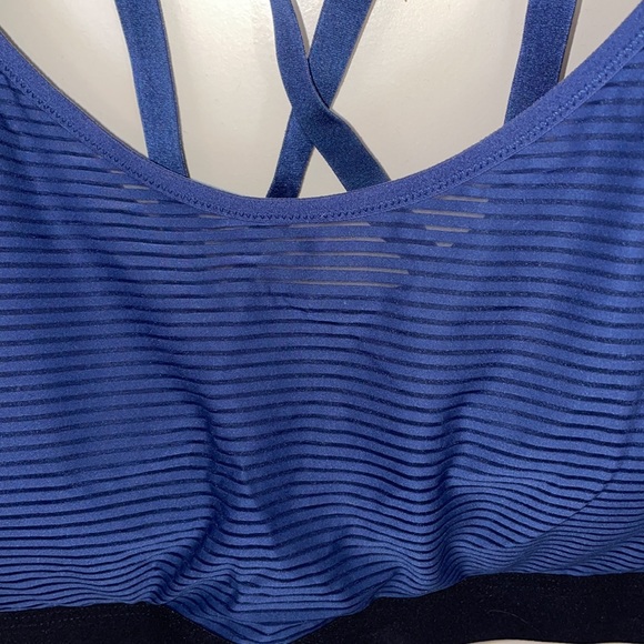 Nike women’s XL strappy yoga sports bra (navy) - Picture 6 of 7